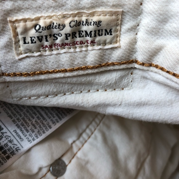 Free People Highwaisted Levi’s 501 Shorts Daisy Dukes Distressed Denim Jean 27 - Picture 6 of 10